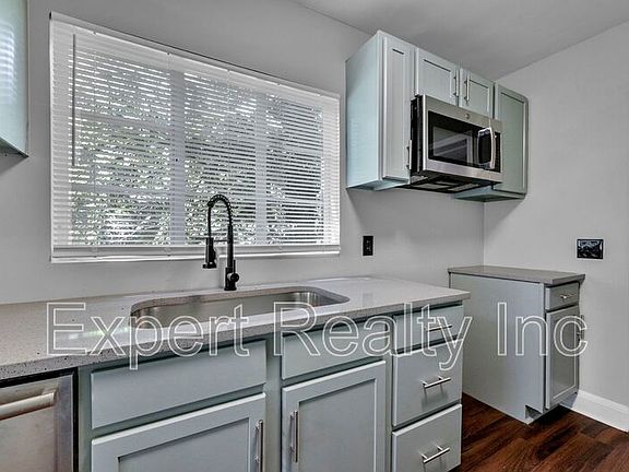5th image of 7420 Sparta Ave