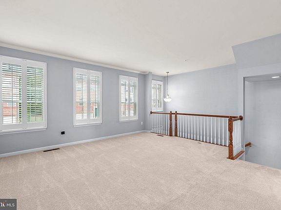 5th image of 7613 Timbercross Ln