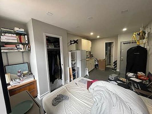 2nd image of 17 Essex St APT 6
