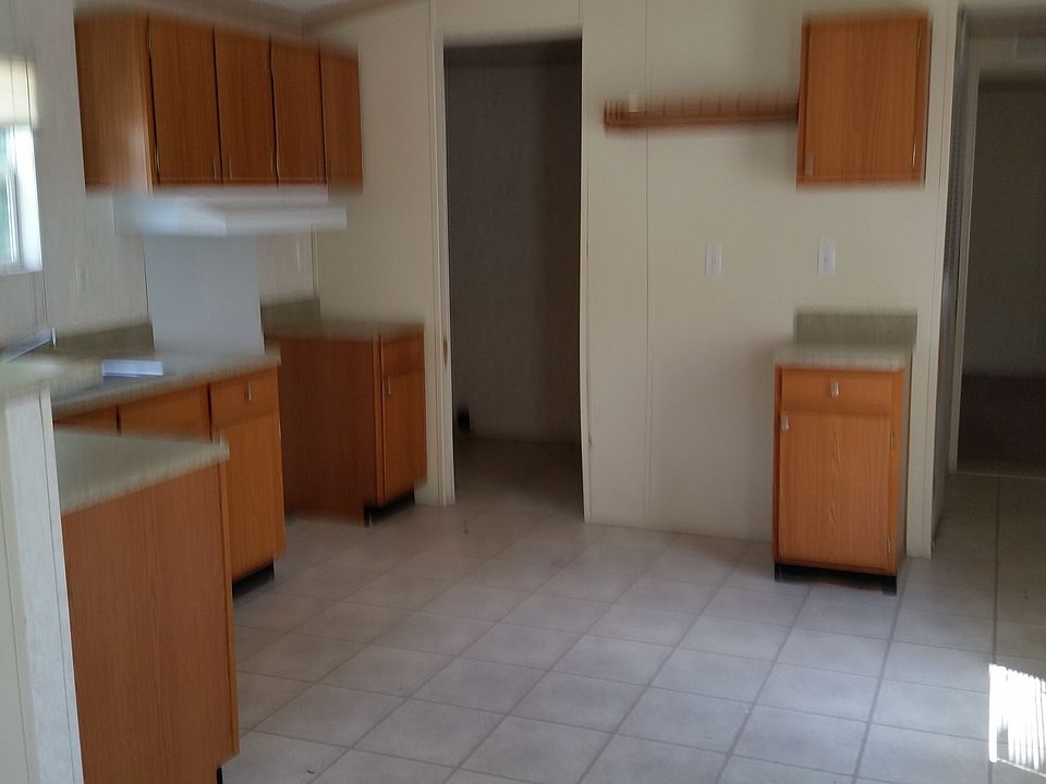 2nd image of 128 Westwood Cir