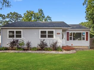 33448 N Greentree Rd, Grayslake, IL 60030