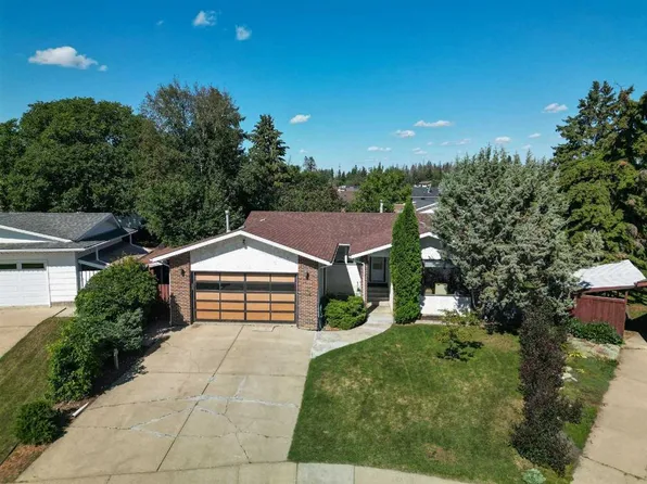 54 S Patterson Cres, Red Deer, AB T4P 1J5
