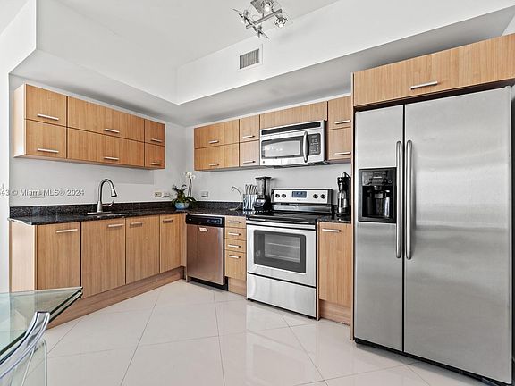 4th image of 350 S Miami Ave APT 2201