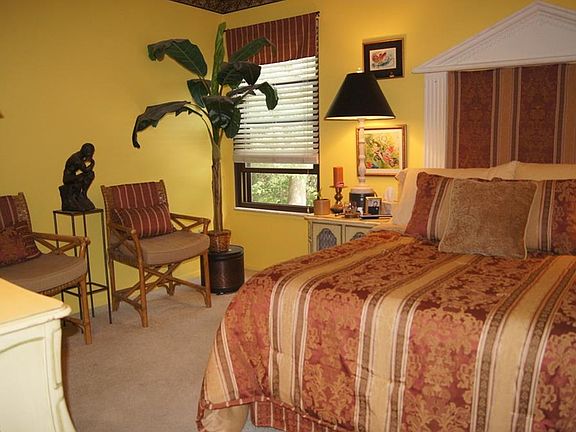 5th image of 618 James Ave