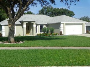 911 Park Valley Cir, Minneola, FL 34715