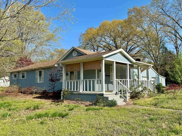 107 Gaines St, Hazel Green, AL 35750