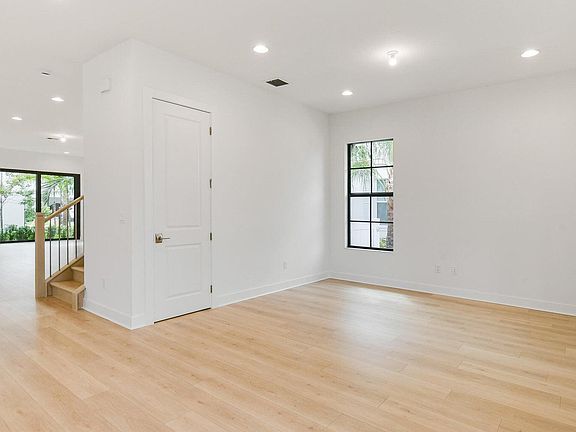 2nd image of 13136 Alton Rd