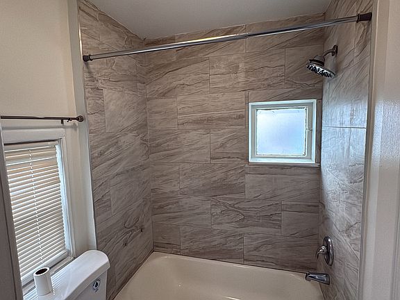 5th image of 622 S 2nd St