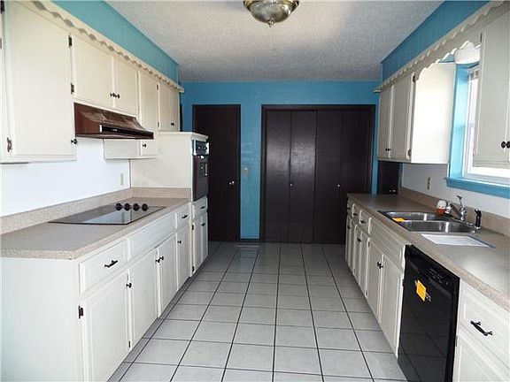 4th image of 2339 Ashwood Ln