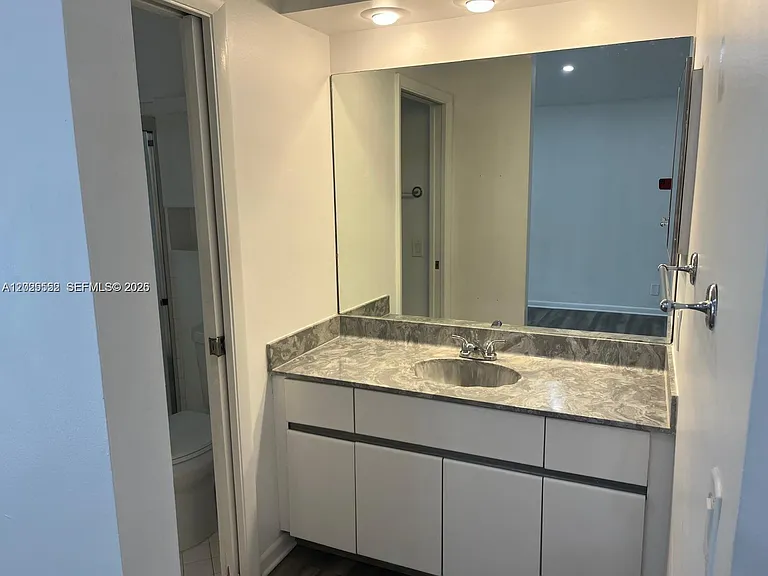 1294 Seagrape Cir — Photo 7