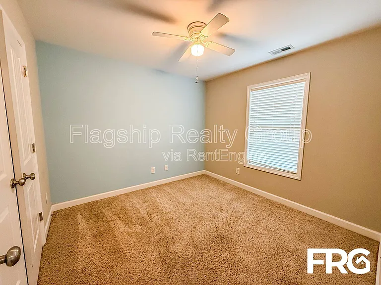 1217 Teakwood Dr — Photo 5