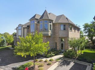 1403 W Rue Paris Pl, Inverness, IL 60067