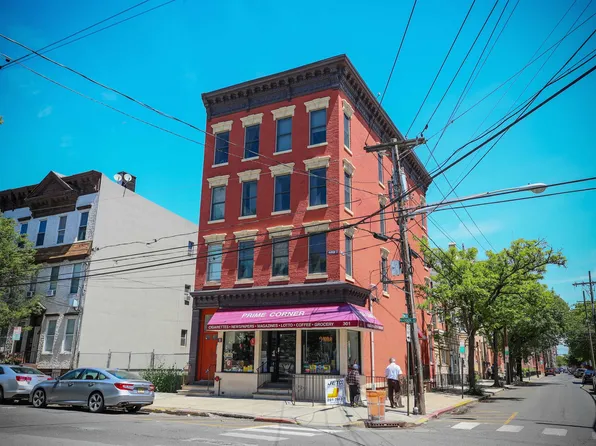 301 Madison Street image 17 of 17