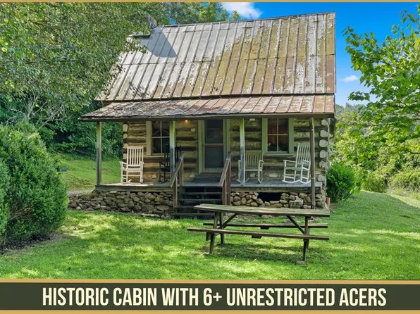 570 Sugarfork Rd, Franklin, NC 28734