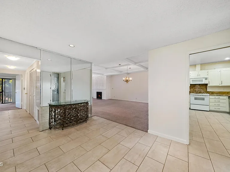 111 S Orange Grove Blvd #309 — Photo 5