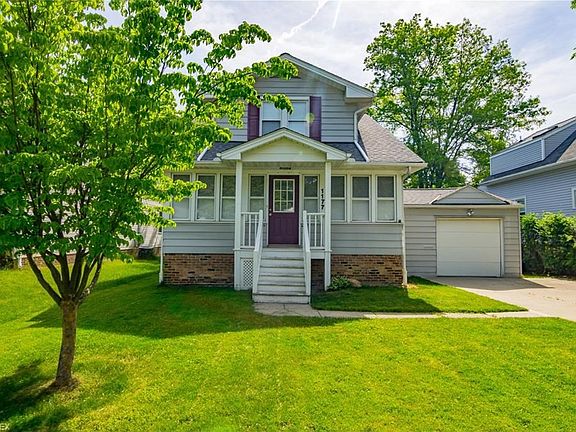 2nd image of 1177 Iroquois Ave