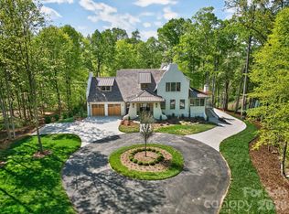 1052 Ventosa Dr, Denver, NC 28037