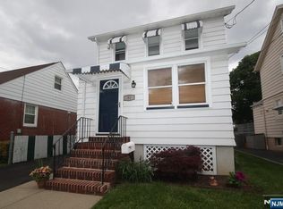 31 Colling Ave, Rochelle Park, NJ 07662