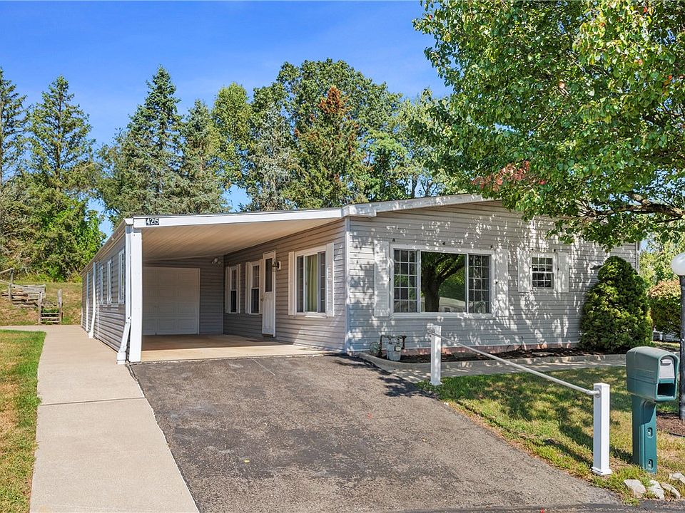 1st image of 425 Vista Ln