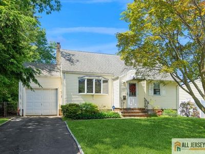 5 Berkley Blvd, Iselin, NJ, 08830