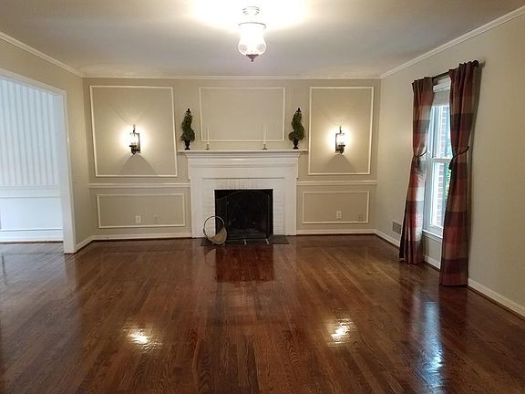 5th image of 1013 Morningside Ln