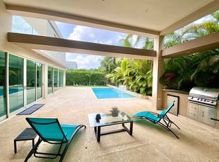 262 Dorado Bch, Dorado, PR 00646