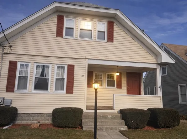 26 Callender Ave Floor 2, East Providence, RI 02914