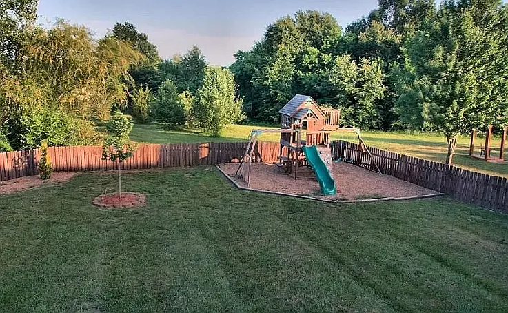 1912 Country Ridge Dr — Photo 20