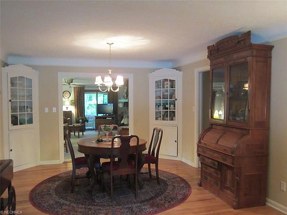 3rd image of 948 Richmar Dr