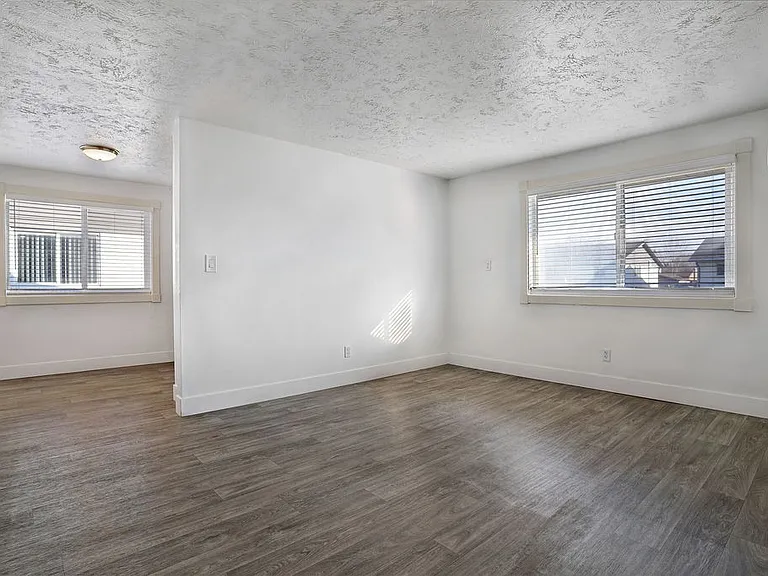 Morton Meadows — Photo 16