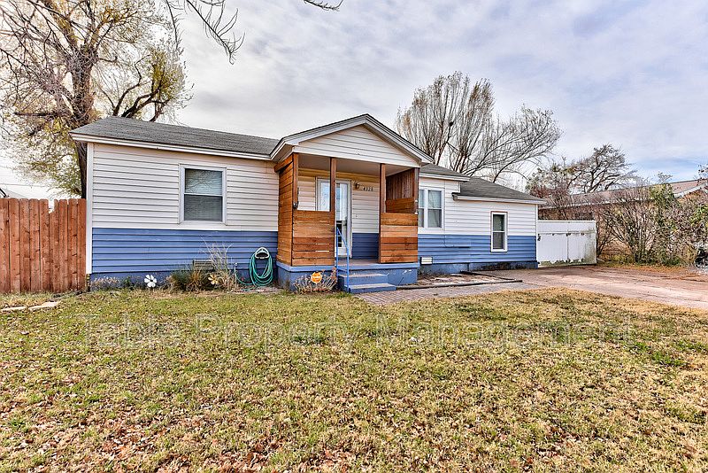 1st image of 4328 SE 37th St