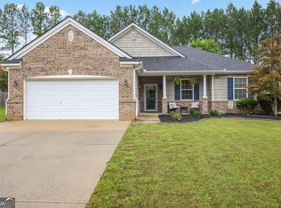 147 Sugar Berry Pl, Dallas, GA
