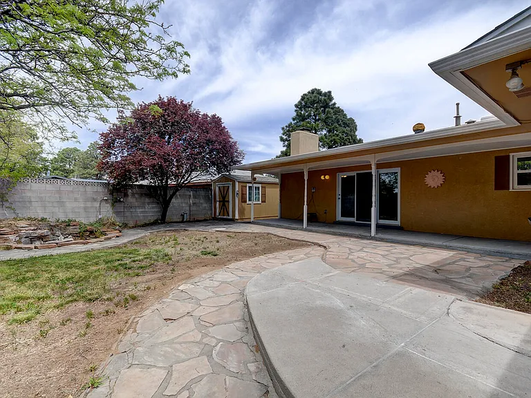 4631 Sherwood St NE — Photo 30