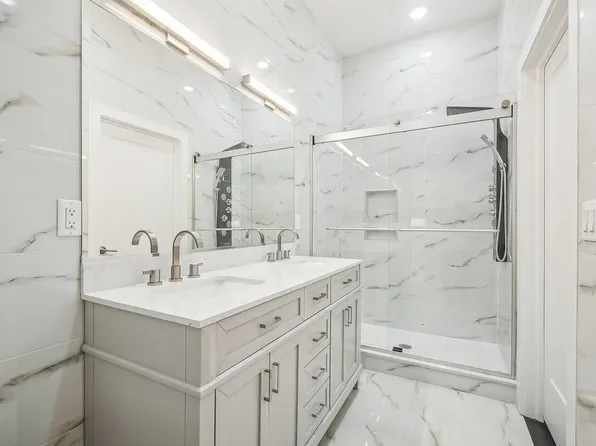 119 Van Horne Street image 10 of 14