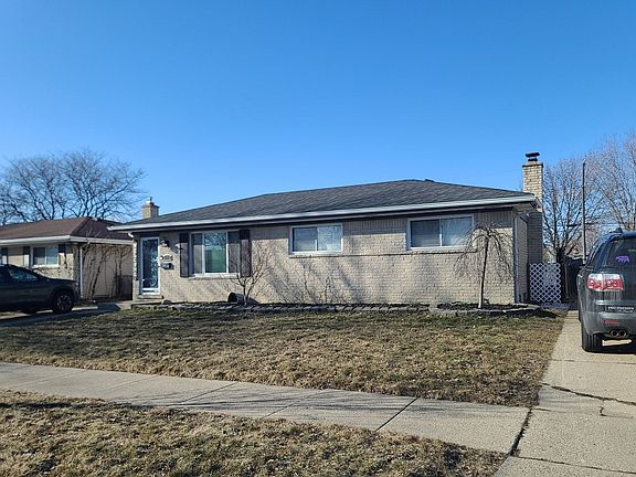 2nd image of 15839 Alsip St