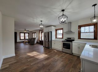 10525 W 55th St, Shawnee, KS 66203