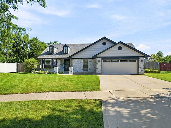 2nd image of 326 Homewood Dr