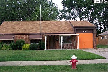 1st image of 750 Walnut Dr