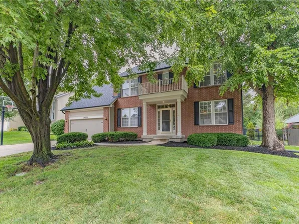 14320 Stearns St, Overland Park, KS 66221