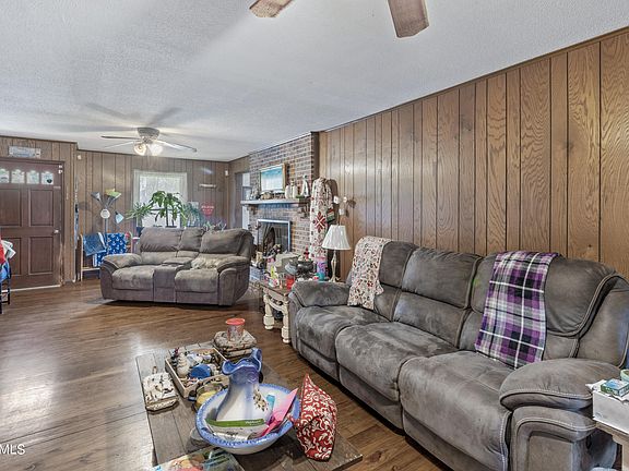 4th image of 512 Ingram St