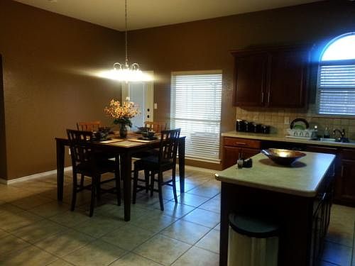 3rd image of 5108 Estrella Ln