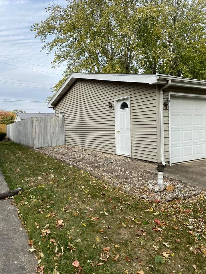 718 Lincoln Place, Arthur, IL — Photo 4