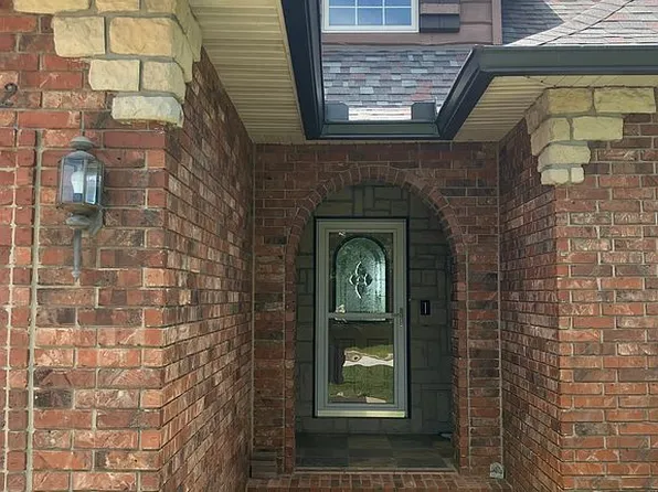 802 E Current Dr, Ozark, MO 65721