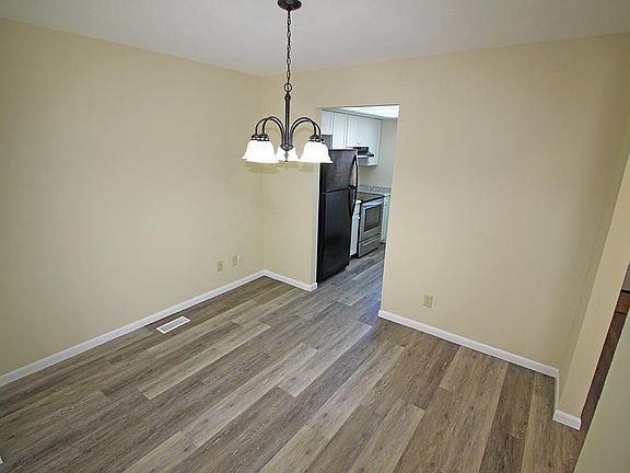 2nd image of 7785 Sterling Pl