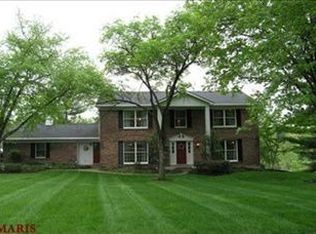 1542 Mason Valley Rd, Saint Louis, MO 63131