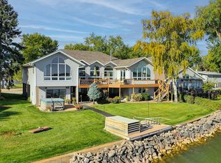 94 Mallard Beach Dr #22, Johnson Lake, NE 68937
