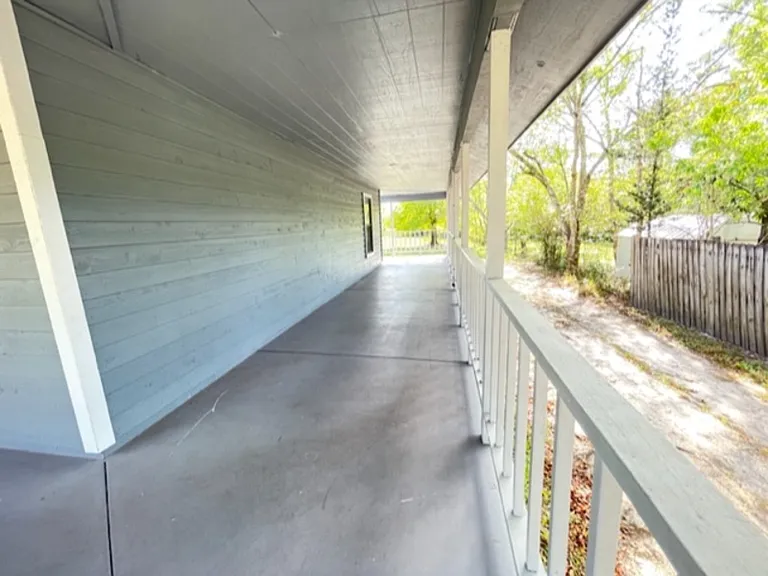 9332 Trevarthon Rd — Photo 15