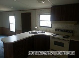 78 Unicorn Rd, Eldon, MO 65026