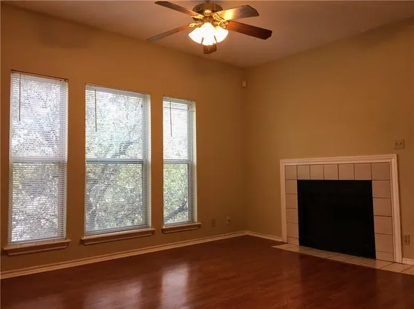 2414 Longview St APT 209, Austin, TX 78705