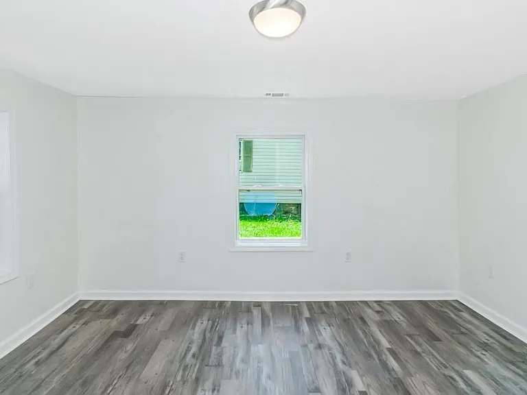 204 Mill St — Photo 35